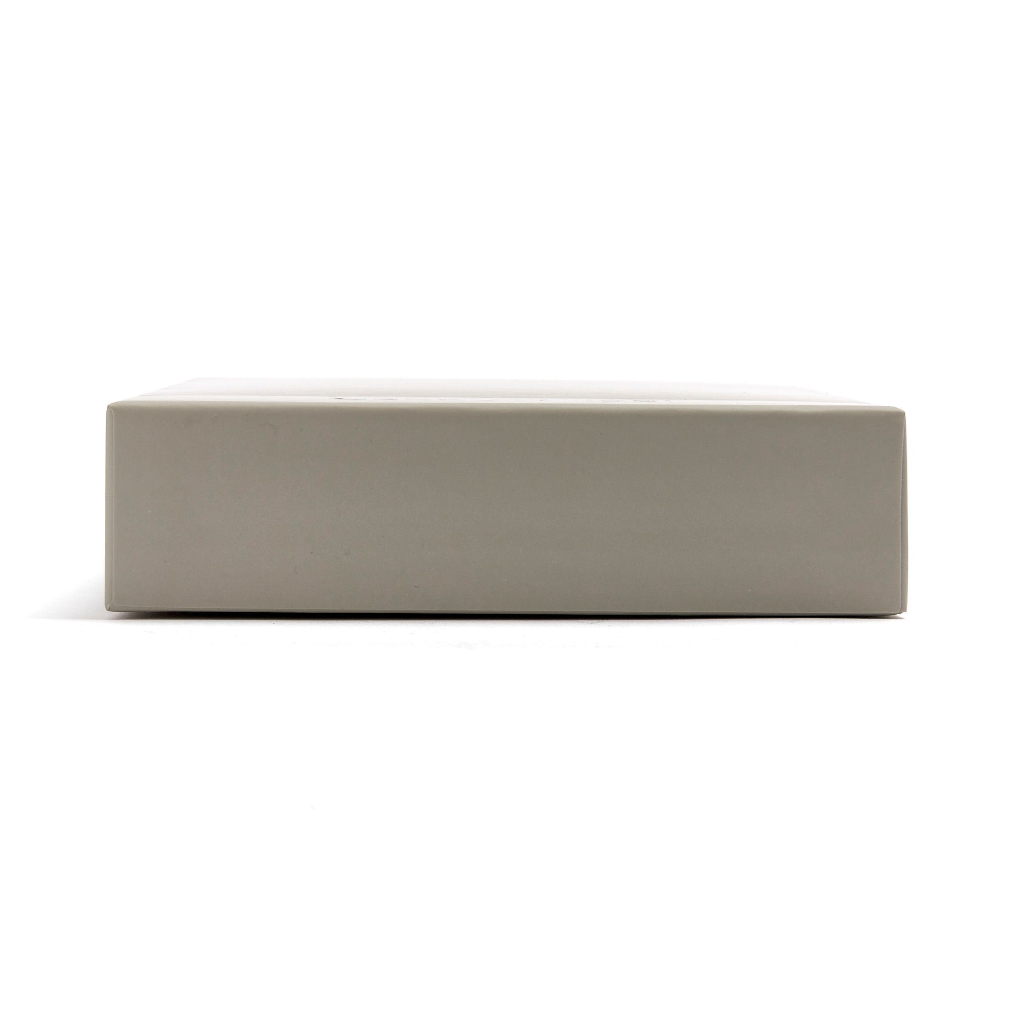 Passport holder Delano Taupe &amp; Black